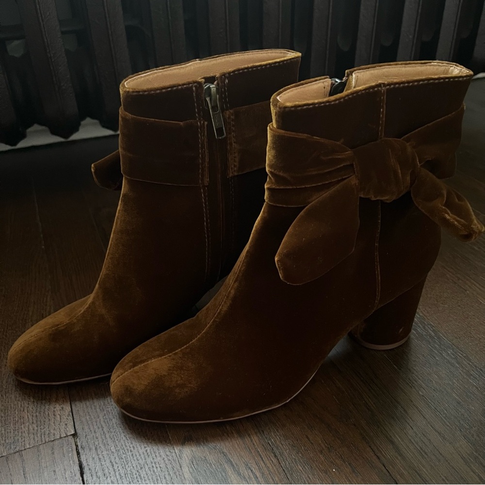 Madewell Esme Bow Boot in Velvet - Picture 4 of 9